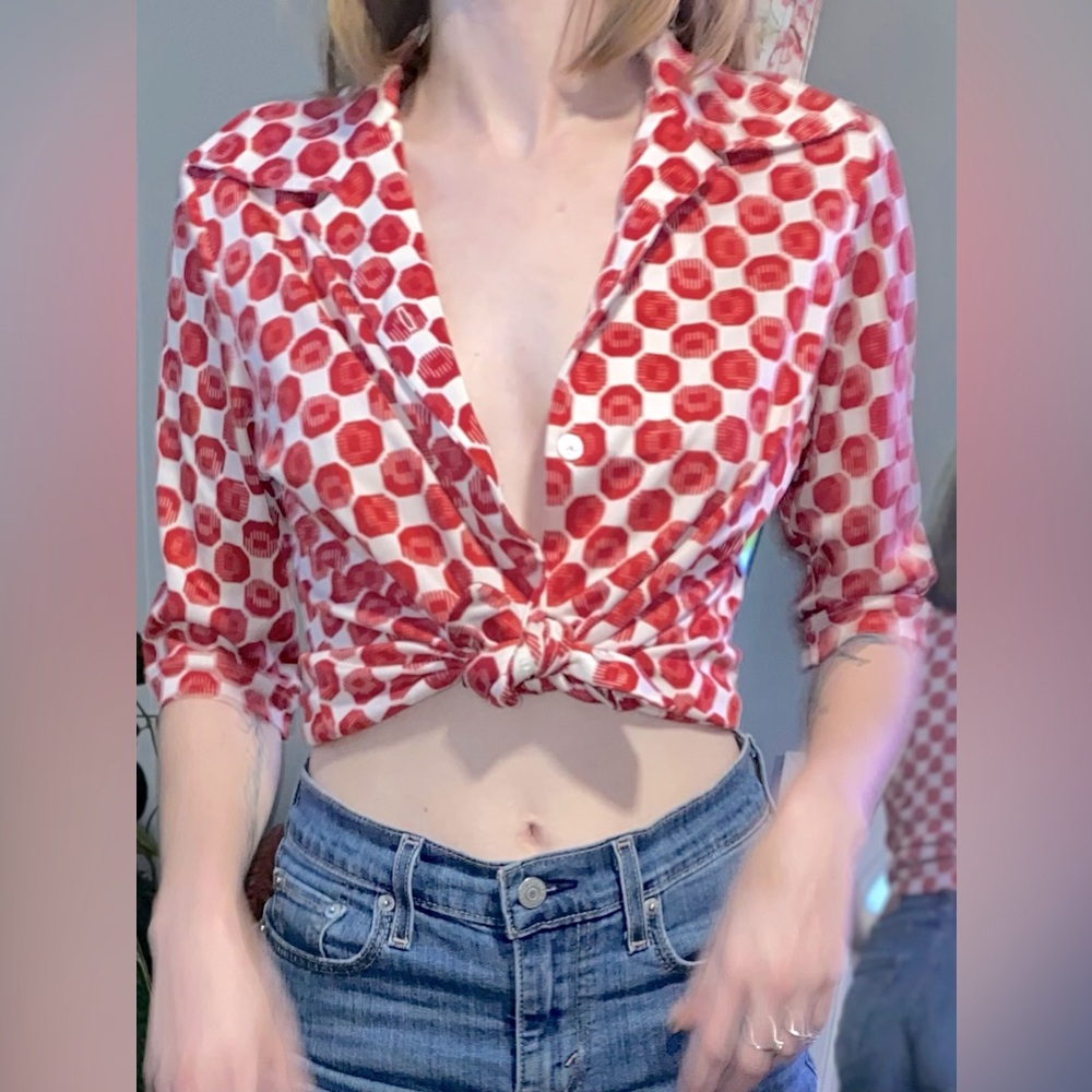 Vintage 70s Red and White Geometric Pattern Short Sleeve Button Down
